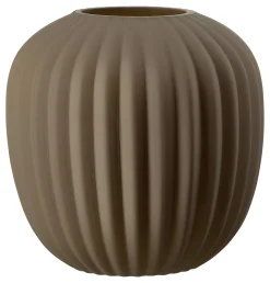 Vase Laura | 22 x 22 x 22 cm | matt braun